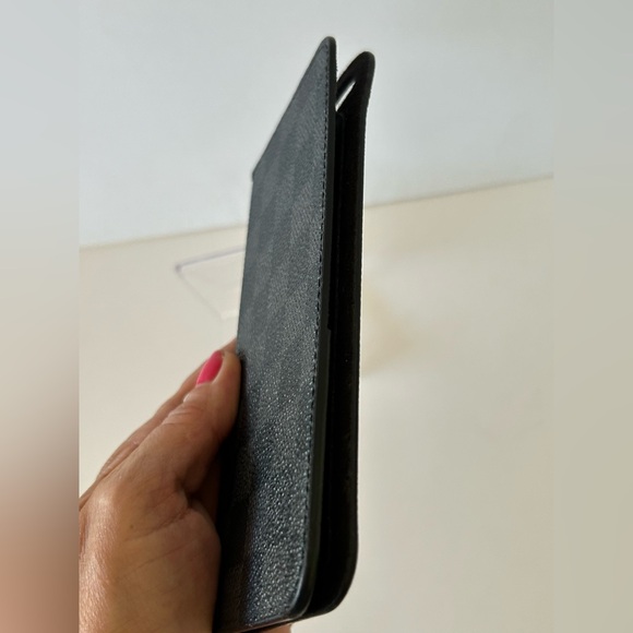 Louis Vuitton Damier Graphite Canvas iPhone Wallet Folio Case - Picture 6 of 10